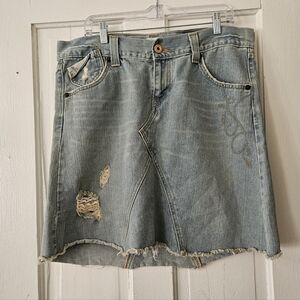Vintage Y2K Levi's Denim Skirt Junior's Size 13, Distressed, Patchwork, Raw Hem